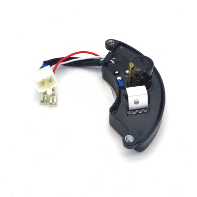 Блок AVR GG8000Е (5.5-8 kW) ( 1 колодка 4 провода ) Champion 660150106-0001