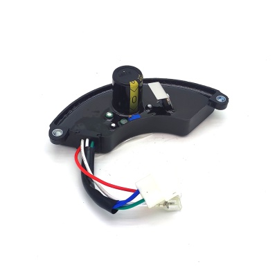 Блок AVR GG8000Е (5.5-8 kW) ( 1 колодка 4 провода ) Champion 660150106-0001